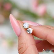 Round Diamond Stud Earrings - 0.96 ct [14 Karat Gold]