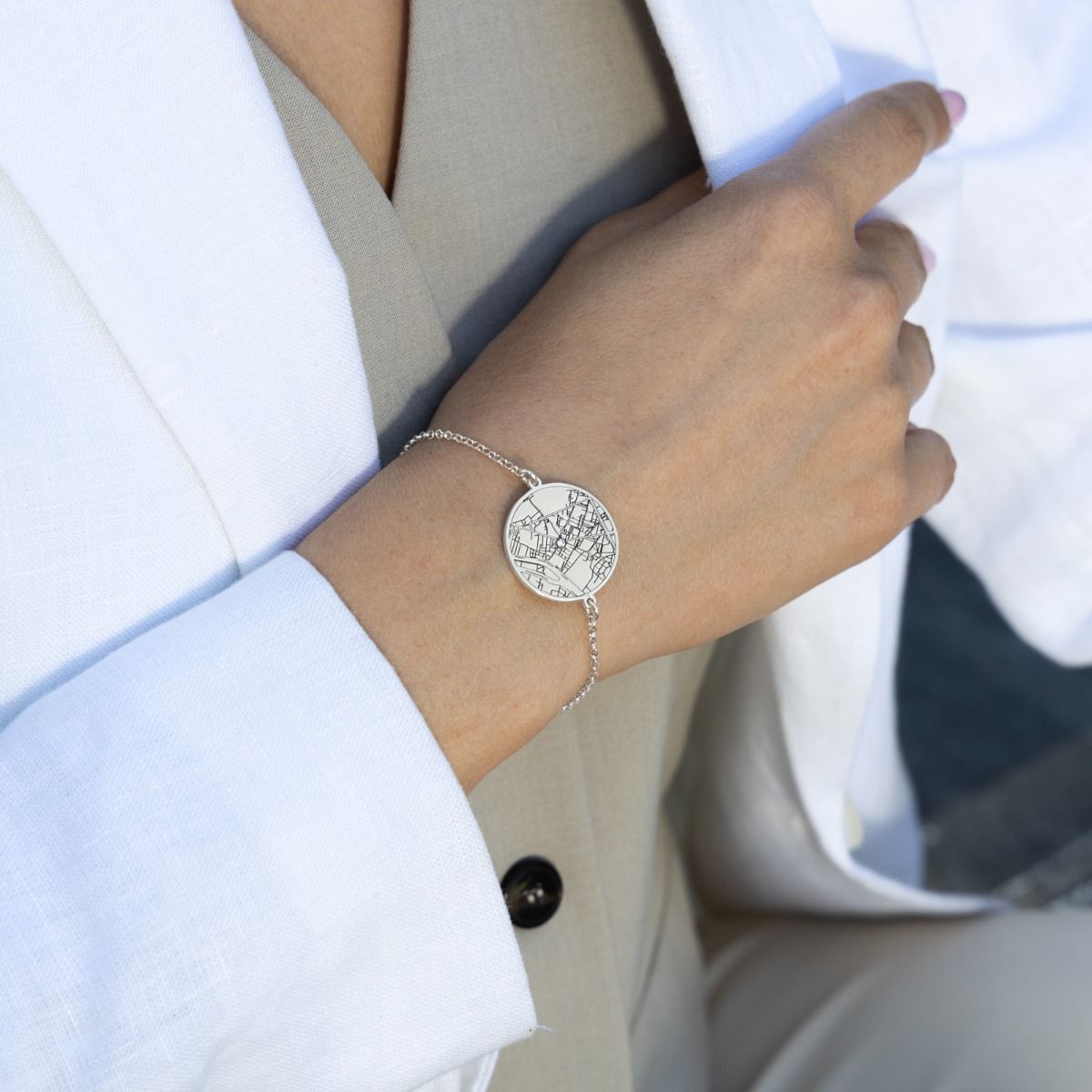 Precious Spot Engraved Map Bracelet [Sterling Silver]