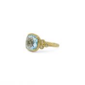 Triskele Blue Topaz Ring [18K Gold]
