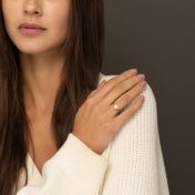 Helena Engagement Ring - Round Brilliant [14 Karat Yellow Gold]