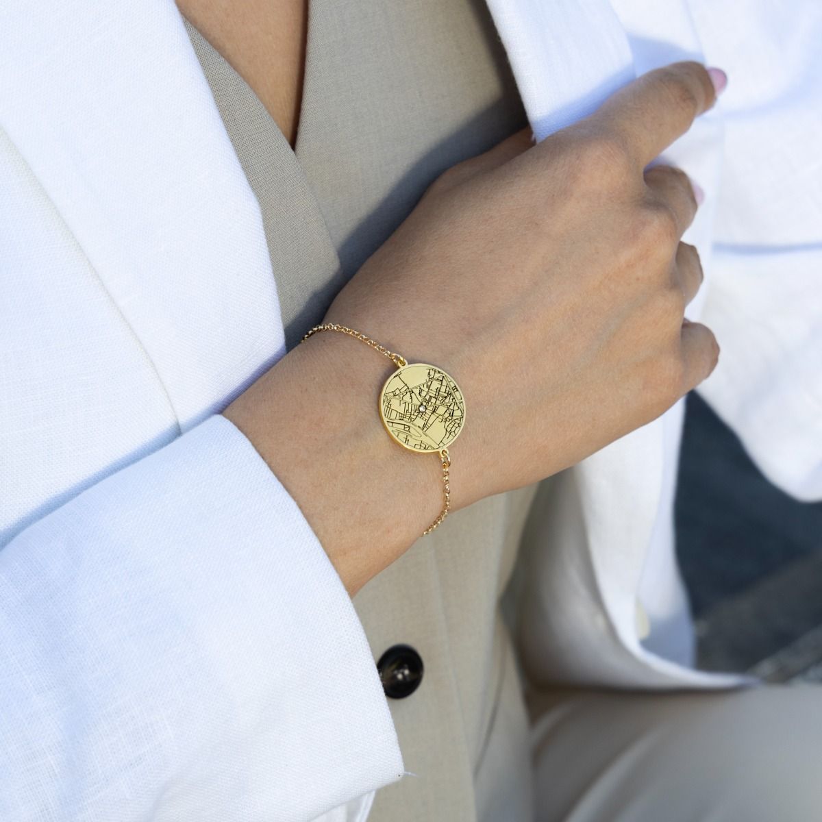 Precious Spot Engraved Map Bracelet [18K Gold Vermeil]