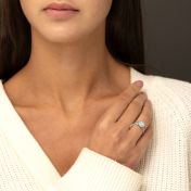 Luna Diamond Halo Engagement Ring - Round Brilliant [14 Karat White Gold]