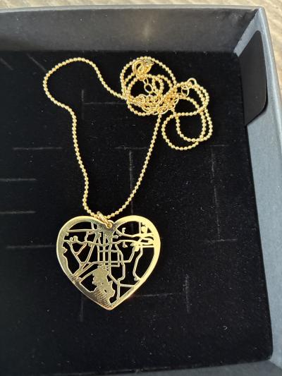 Ties of Heart Map Necklace [14 Karat Gold]