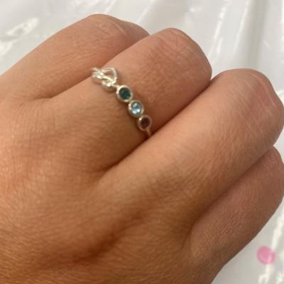 Ties of The Heart Birthstone Ring [10 Karat Gold]