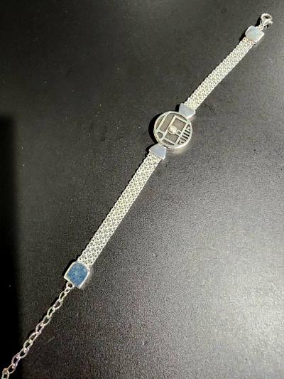 Precious Spot Silhouette Map Bracelet with Milanese Chain [18K Gold Vermeil]