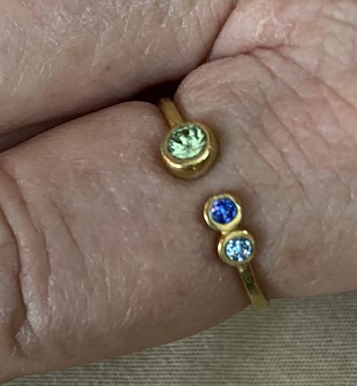 A Mother's Love Ring [10K Gold]